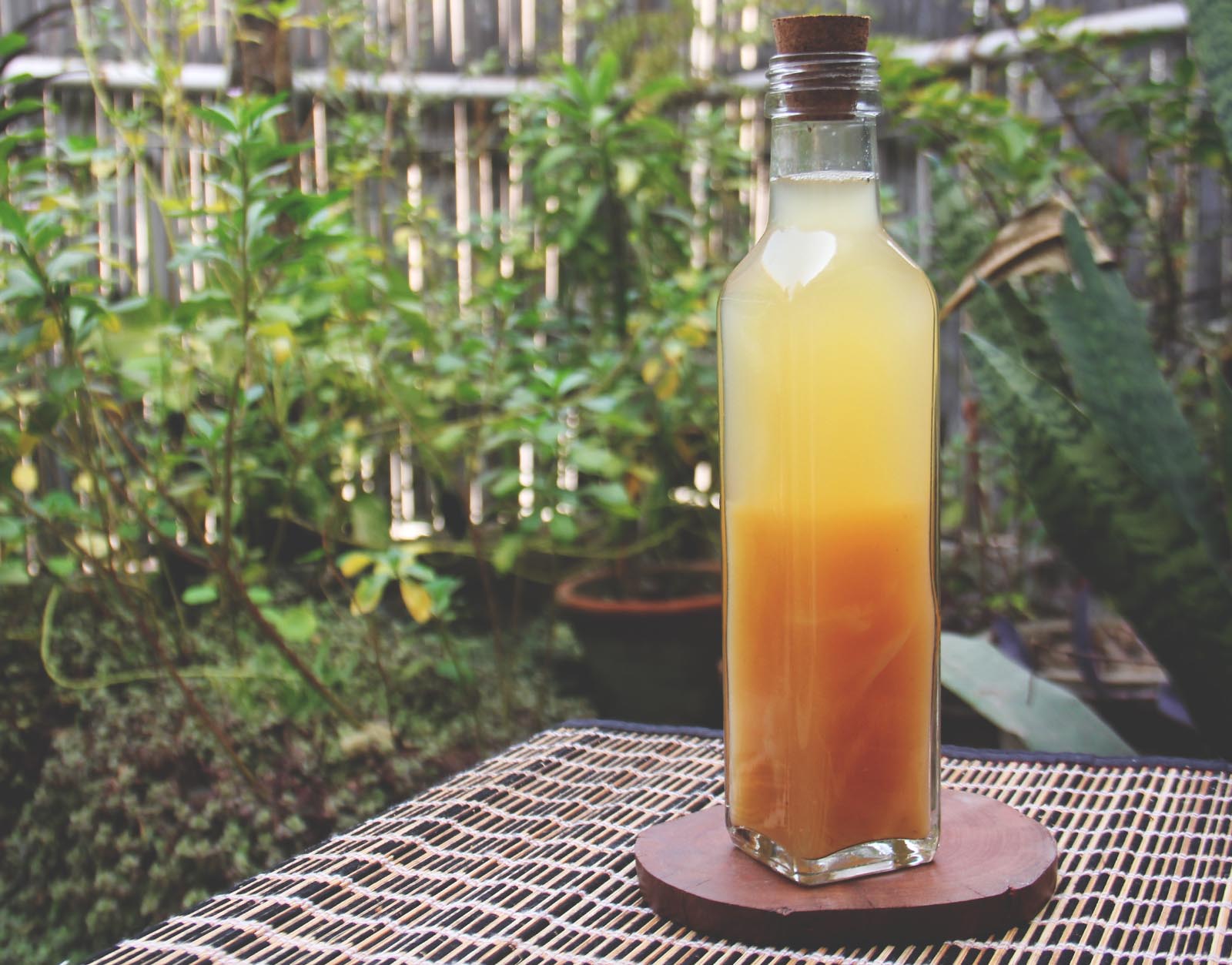 raw-unfiltered-apple-cider-vinegar-with-mother